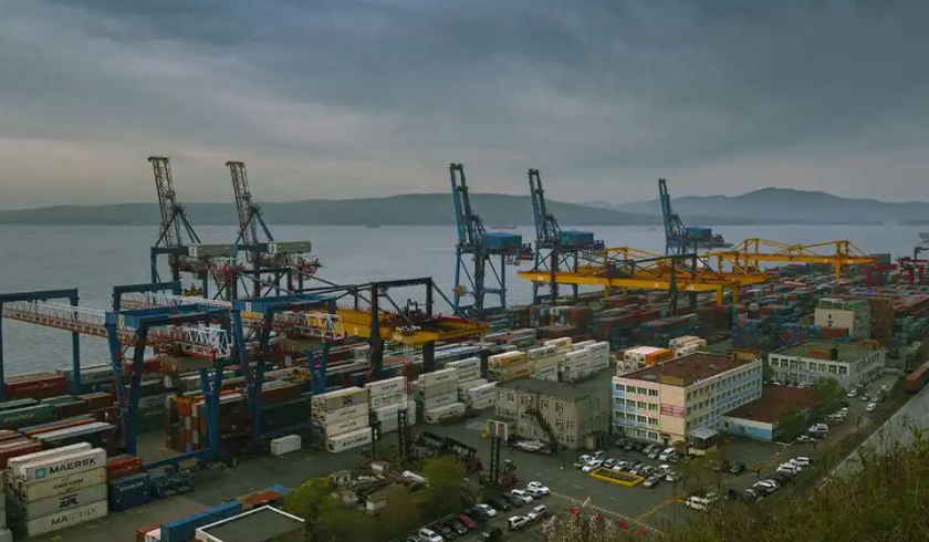 海参崴将成为中海内贸中转口岸，黑龙江吉林海运本钱将大幅降低。