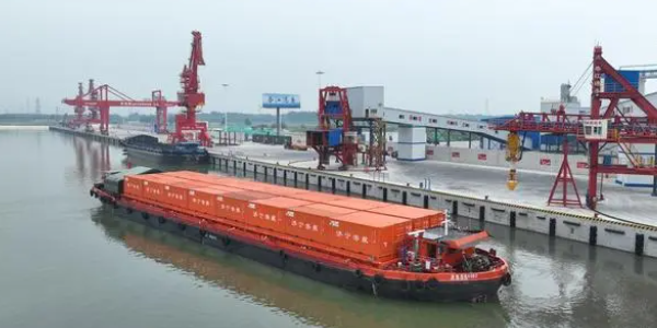 北粮西运，济宁到重庆万州集装箱水运航线开通