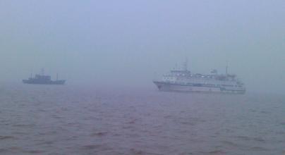 青岛港橙色海上危害预警，相关海域已实施禁限航